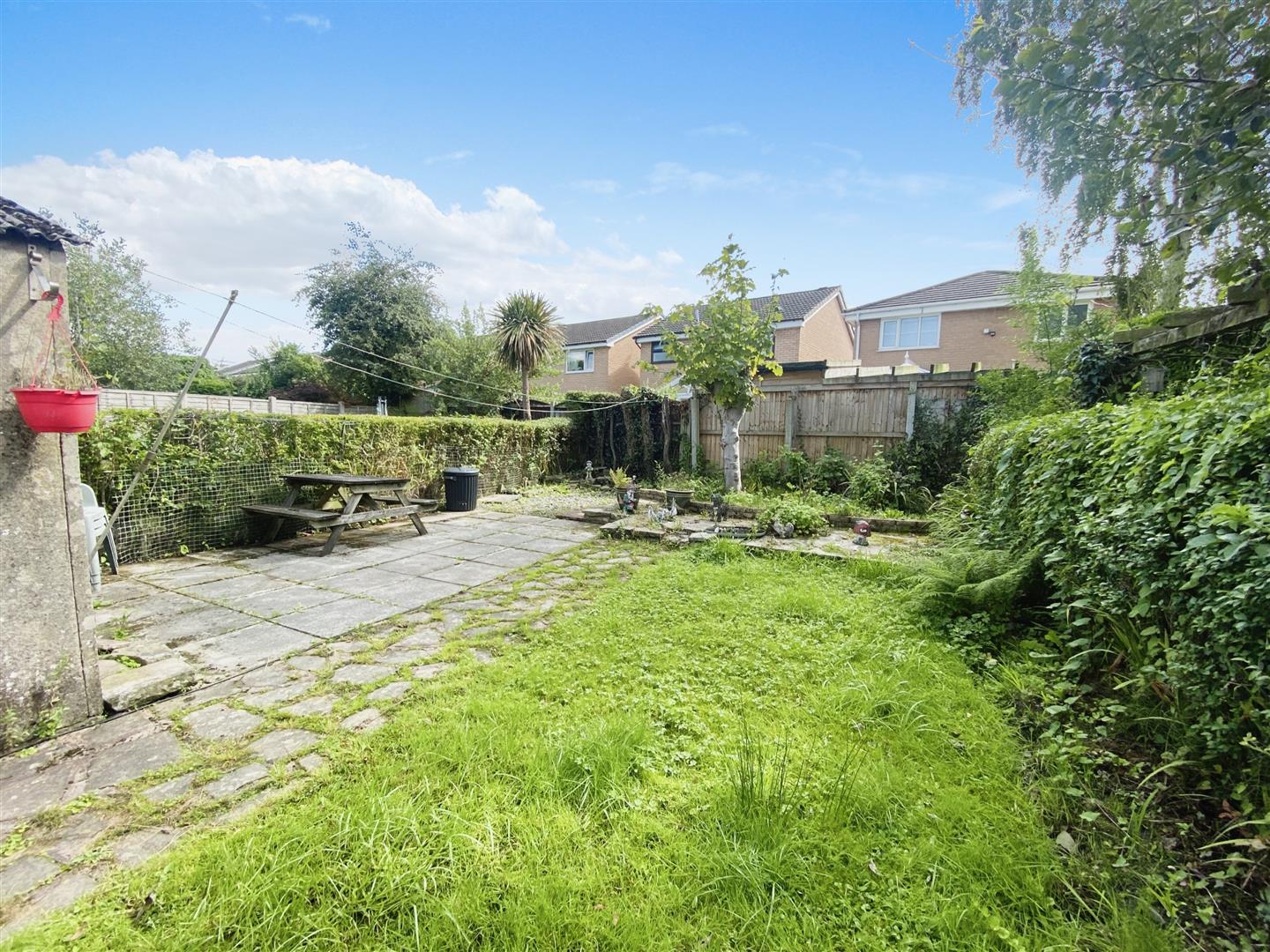 Hillside Avenue, Farington Moss, Leyland Holdens Estate Agents